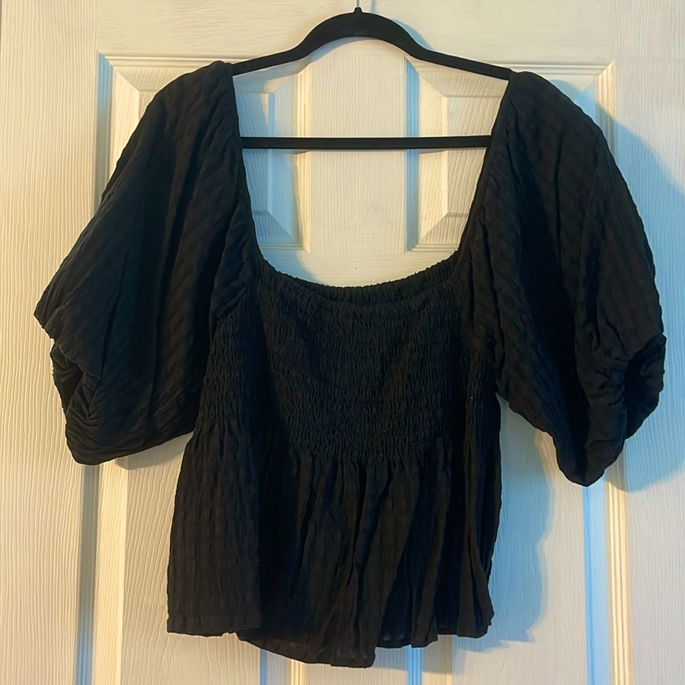 By Together Cropped Blouse - Picture 3 of 5